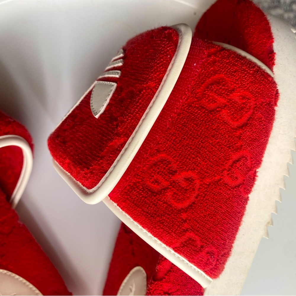 GUCCI x ADIDAS Slides (Authentic) - Picture 13 of 16